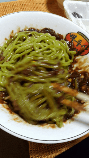 e0d91150eb1b171a96ae72900d713d14_1675342676_4014.gif