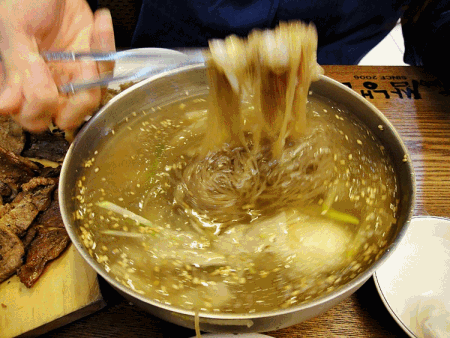 a3fd5f9d52768996ccd85779df529e68_1738432352_7011.gif